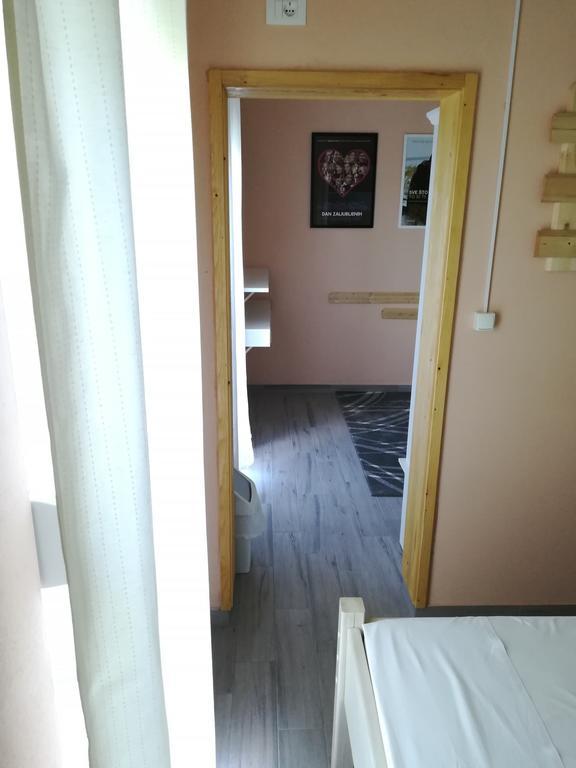 Cinema House Single & Double Rooms & Studio Apartments Pula Exterior foto